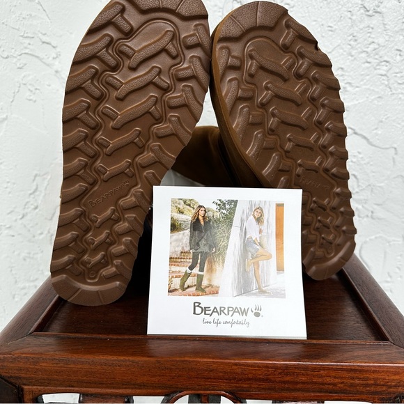 New BearPaw Never-Wet Tonya Suede/Sheepswool Fringed Wedged Boots - Picture 3 of 10